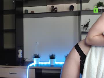 webcam girl adrykilly live cam image #364247