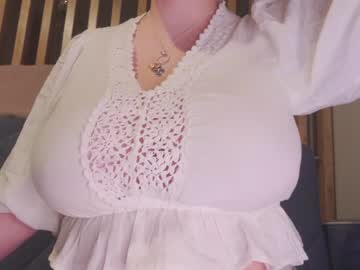 webcam girl aveksmr live cam image #2436137
