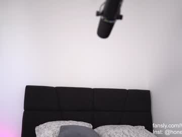 webcam girl honeyyykate live cam image #10118654