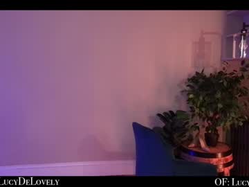 webcam girl lucydelovely live cam image #3132208