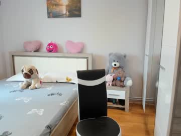 webcam girl vanessacroft live cam image #3730754