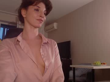 webcam girl two_trunkx live cam image #9606625