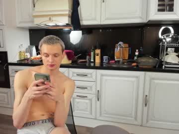 webcam man teddy_mode live cam image #8300755
