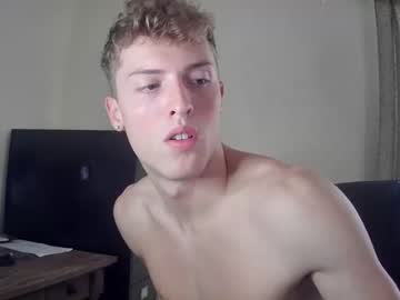 webcam man apollo_grey live cam image #336726