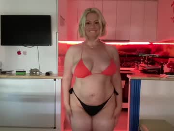 webcam girl kiradivine live cam image #7455409