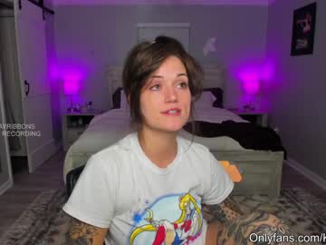 webcam girl kayribbons live cam image #1490758