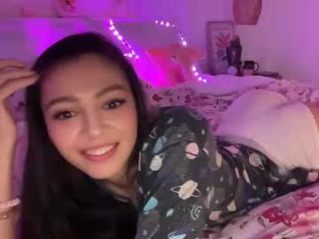 webcam girl keirasworld live cam image #12888163