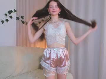 webcam girl edithgalpin live cam image #11992427