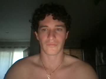 webcam man cozyrice live cam image #4273576