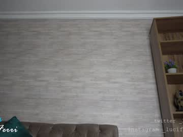webcam girl lucia_ferri live cam image #2810910