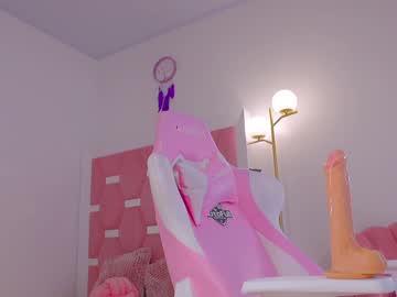 webcam girl nicolle_mitchelle live cam image #10553175