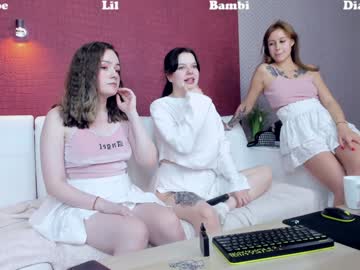 webcam girl lovlybambi live cam image #10446496