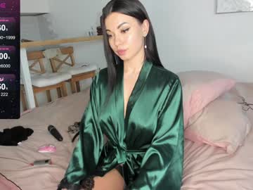 webcam girl lili_and_niki live cam image #10584084