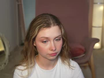 webcam girl april_blush live cam image #9123549