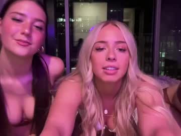 webcam girl jazzymaezz live cam image #11671432