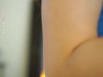 webcam girl peek_in_my_window live cam image #10690274