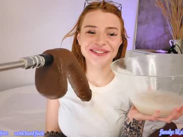 webcam girl lil_shouty_bitch live cam image #9298455