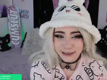 webcam girl crimsonkitten live cam image #11984946