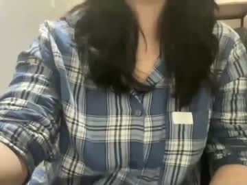 webcam girl delilah1122 live cam image #4235405