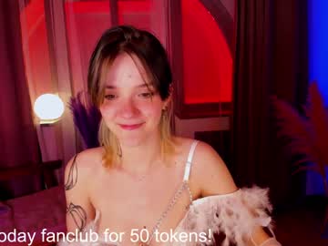 webcam girl raypeach live cam image #4231720