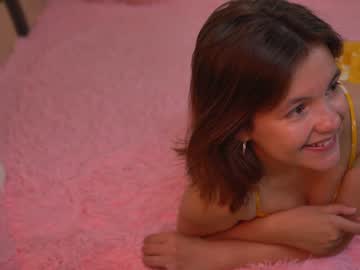 webcam girl tiny_miracle live cam image #10201148