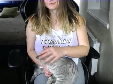 webcam girl royalboobs live cam image #1352051