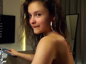 webcam girl a_whole_eternity live cam image #8859090