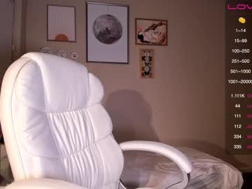 webcam girl badgirlmad live cam image #2313480