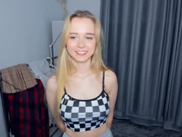 webcam girl fresh_cherries live cam image #7124436