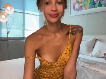 webcam girl cuteelsa_ live cam image #8450525