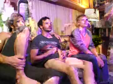 webcam man hollandhousestudios live cam image #3174691