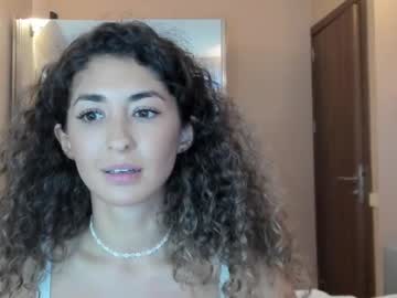 webcam girl tinayoudream live cam image #2193328