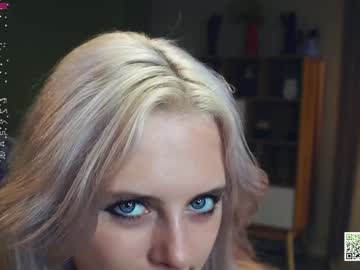 webcam girl audreycarvin live cam image #10064771