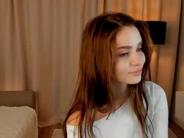 webcam girl scarletmore live cam image #12192762