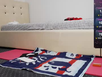 webcam girl carmela_fox live cam image #9698744