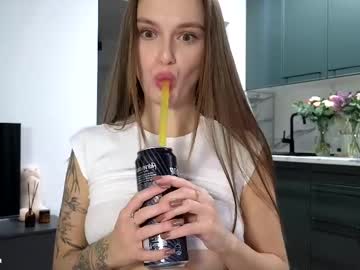 webcam girl tootightwithbra live cam image #12333821