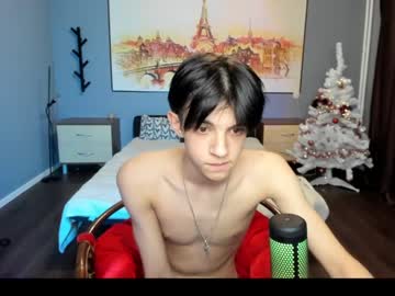 webcam man yoo_dee_ohh live cam image #4728142