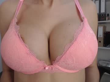 webcam girl eat_mee_out live cam image #2661946