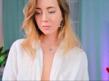 webcam girl emmi_rosee live cam image #5062370