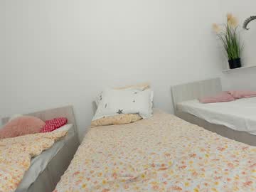 webcam girl ehotlovea live cam image #12795445