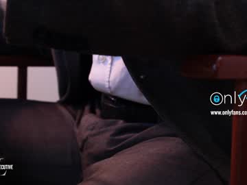 webcam man xl_executive live cam image #1283334
