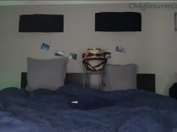 webcam couple ari_lovexo live cam image #3516758