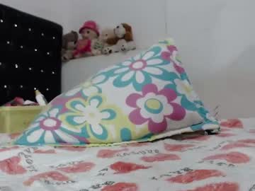 webcam couple molly_and_paul live cam image #4695735