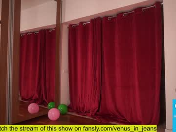 webcam girl venus_in_jeans live cam image #8071024