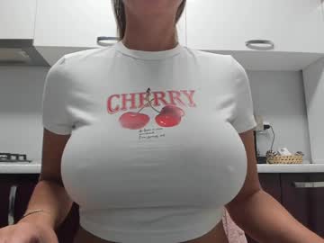 webcam girl angelsuitlove live cam image #11063438