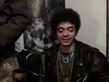 webcam man gods_of_bone live cam image #1348977
