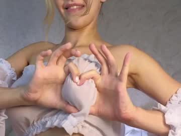 webcam girl lesi_moonie live cam image #9799944