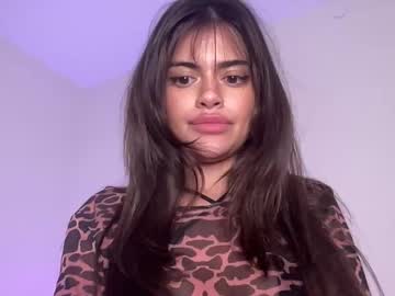 webcam girl poutyselena live cam image #12047640