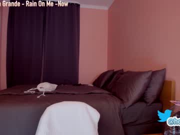 webcam girl hollyextra live cam image #3246161