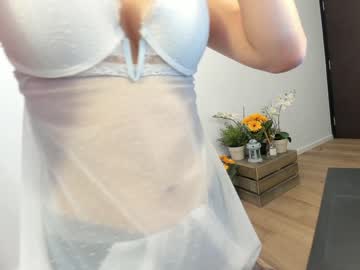 webcam girl ehotlovea live cam image #7032384